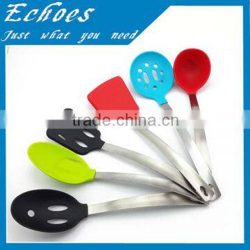 Kitchen accessories in silicone