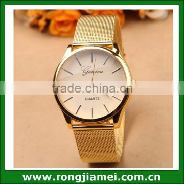 2016 Cheapest wholesale popular gold color stainless steel back quartz quality watches