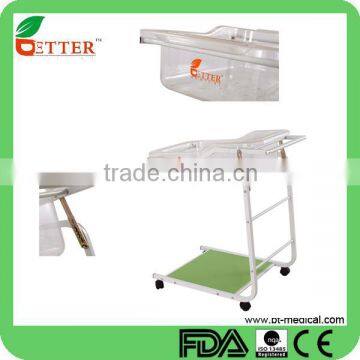 swinging baby crib with stylish design