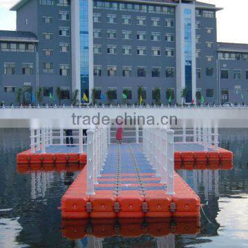 Floating dock