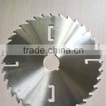 Wood cutting TCT saw blade with rakers