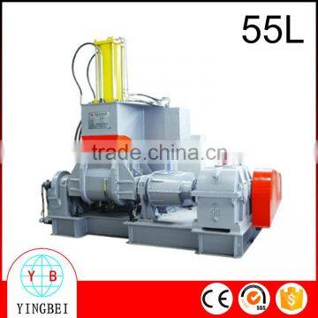 Rubber kneading machine