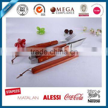 Portable outdoor bbq tool set wooden handle BBQ tools with pouch packaging