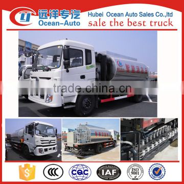 The high quality 8000L automatic asphalt distributor trucks