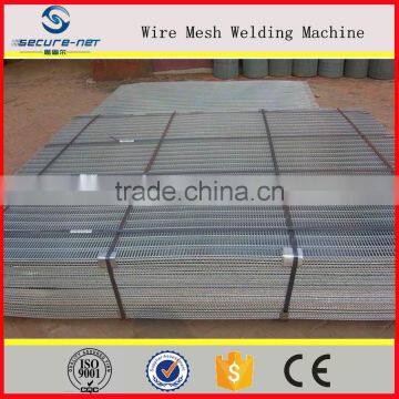 High Quality Steel Wire Chicken Wire Mesh Welding Machine photo-4