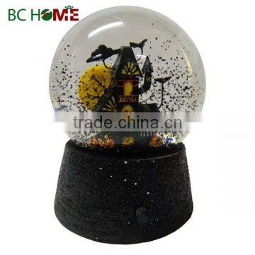 2015 New design Halloween snow globe witch's house