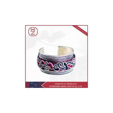 2016 new arrival latest design vogue handmade bangle for women gift