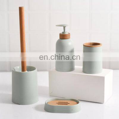 Plastic bamboo bathroom accessory set 4 pcs bathroom set wooden lid