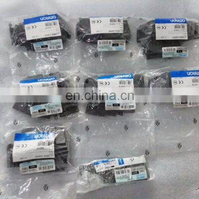 Omron RFID tag V680S series V680S-D2KF67M For flush mounting on metallic surface