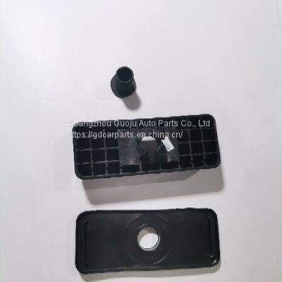 Bracket OEM 0009986750  jack rubber pad for  MERCEDES BENZC-CLASS 180 260 200 280 300(W204) 2008-2014,E-CLASS (W212) 2010-2016, CLS (X218) 2012-2017 (C218) 2011-2017,E-CLASS200 260 350 400(W212) (A207)  (C207)