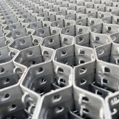 SS316L Hex Metal Mesh Price Standard B Lance Type Hexmetal 25mm Depth for Chemical Reactor Refractory Lining