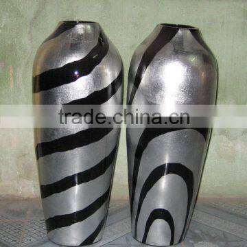 An unique design: A beautiful double Vietnam lacquer vase