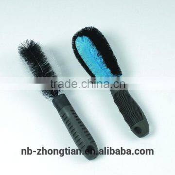 Hot Selling Car Wheel Brush With Soft Plastic Handle