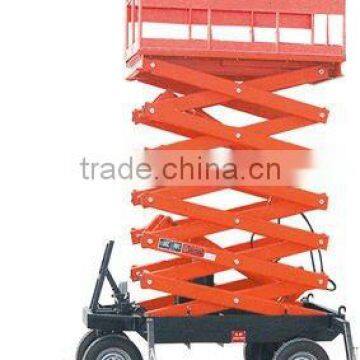 Four-wheel mobile scissor lifting platform