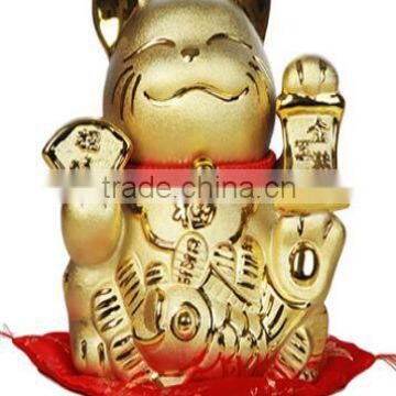 Gold color ceramic fengshui hand waving Wholesale Lucky Cat