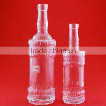 Hot sale embossed round bottles 750ml greynes goosedes bottles woodfordewa reservelie bottles