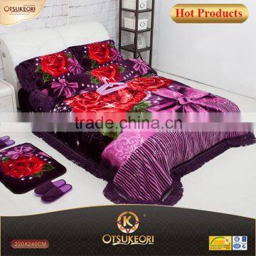 2016 Warehouse of blanket and 13 PC bedding sets with classic design blanket.