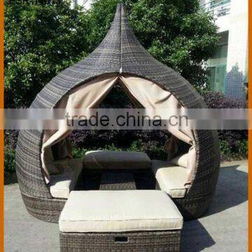 2016 Sectional Resin Wicker Outdoor Daybed With Curtain