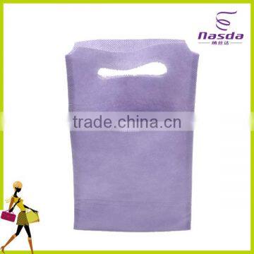 Small Nonwoven D Cut Gift Bag photo-2