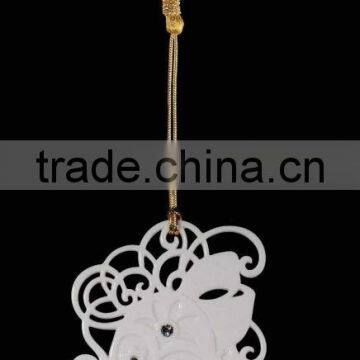 Hot Sale Porcelain Christmas Ring Hanging Ornament Stand with Porcelain Ball Pendant WS331-SS10098B