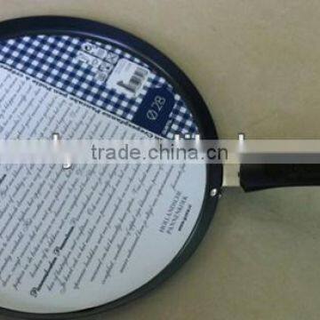 Flat-bottomed frying pan