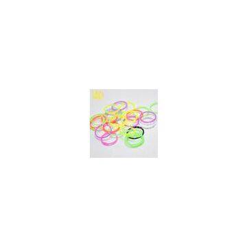 Fun Loops Red Rainbow Loom Rubber Band bracelet making kit for kids