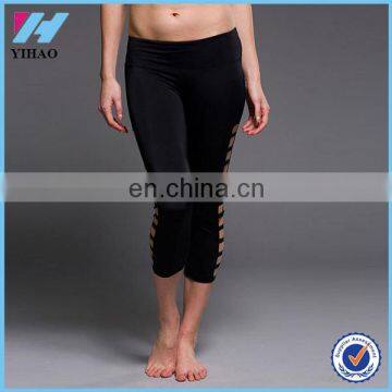 Yihao sales low MOQ legging sport women yoga capris Spandex /Polyester Side Hollow Custom Yoga Leggings