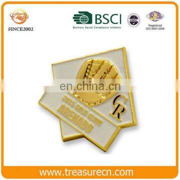 Custom Hot Selling Cheap Gold Cangnan Enamel Metal Badges