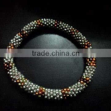 Valentine gift - Glass Beads Roll Bangles