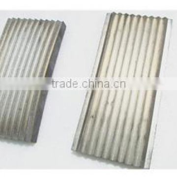 china manufacturer tungsten carbide jaw plate , hard alloy jaw plates made in china , cemented carbide gnathostegite OEM