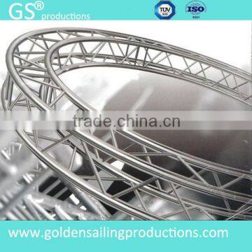 exhibits used aluminum truss, curved roof truss