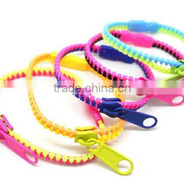 New Creative Fashion Multi Color Plastic Zipper Bracelet