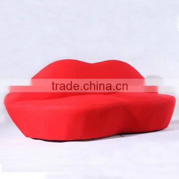 Italian Design Modern Loveseat red lip shaped sofa supplier in China