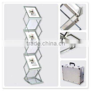 Brochure racks free standing