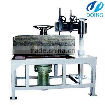 Rubber cutter hand tool can deal with rubber very well
