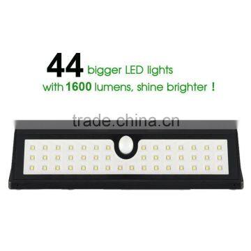 44 LED Outdoor Wireless Solar Energy Powered solar light Ponds Decor Accent Lighting with Three Modes