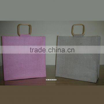 Exclusive jute shopping bag with wooden cane handle