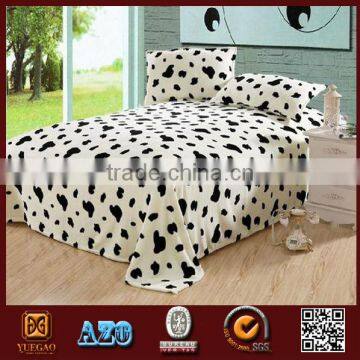 2013 new fresh cow milk pattern print fleece blanket