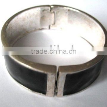 enamel bangle