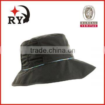 Promotional Black Graduation Cap and Gown 100% Shiny Polyester Custom