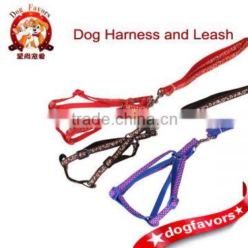 Large and small dog pet supplies wholesale, beautiful and comfortable harness with a dog leash dog chain supplies