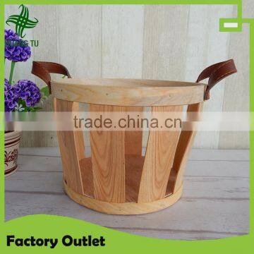 Round wood chip storage basket