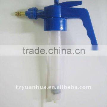 Plastic mist sprayer head