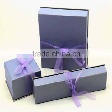 2016 new products customize cardboard gift box with ribbon