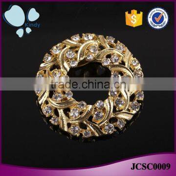 Best selling multifunctional zinc alloy rhinestone full jewelled latest circle scarf clip brooch design