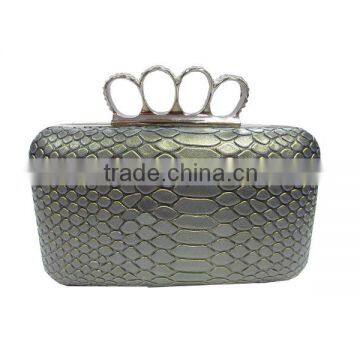 alibaba china guangzhou EV3154 crown shape lady leather bag fashion bulk sale clutch