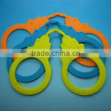 Wholesale colorful fantastic shape handcuff SM toys silicone rubber sex toy