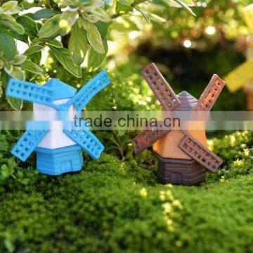 Small decoration house resin figurine for garden ornament