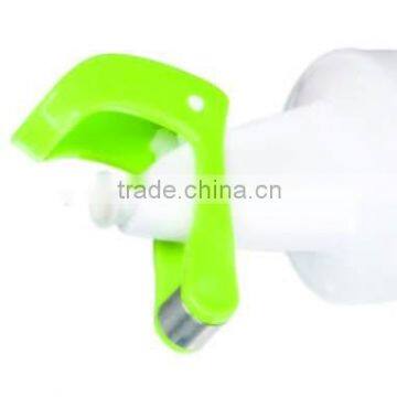 SINOGLASS Trade Assurance Automatic Open Glass Oil and Vinegar Dispenser Set Vinegar Bottle photo-4