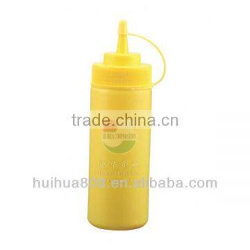 Plastic sauce bottle